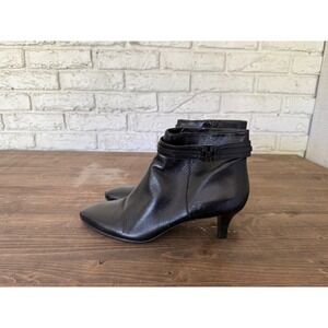 Cole Haan Black Leather Ankle Boots Buckle Detail Women's Size 8.5AA